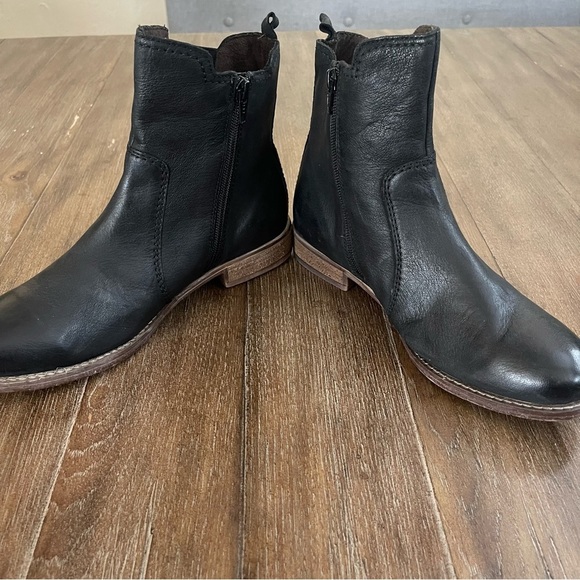 Josef Seibel Sienna 80 Black Leather Women's 9 Flat Ankle Boots Round Toe Riding - Picture 7 of 11